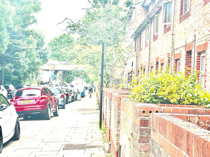 4 Bedroom End Of Terrace House To Rent In Clifton Way, London, SE15