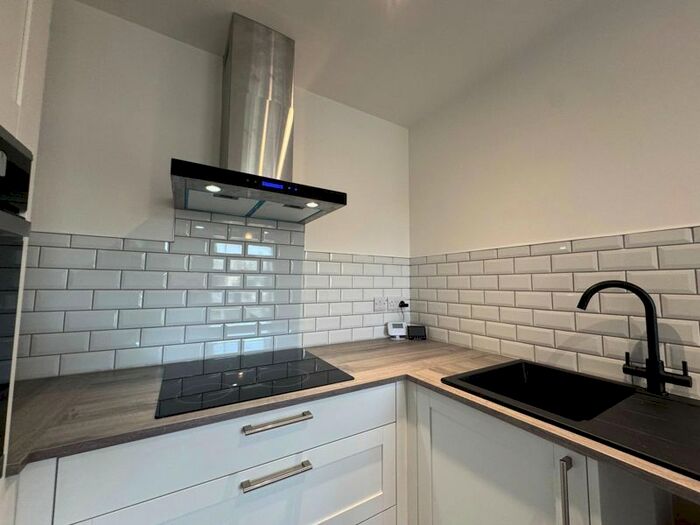 2 Bedroom Flat To Rent In Bury Road, Breightmet, Bolton, BL2