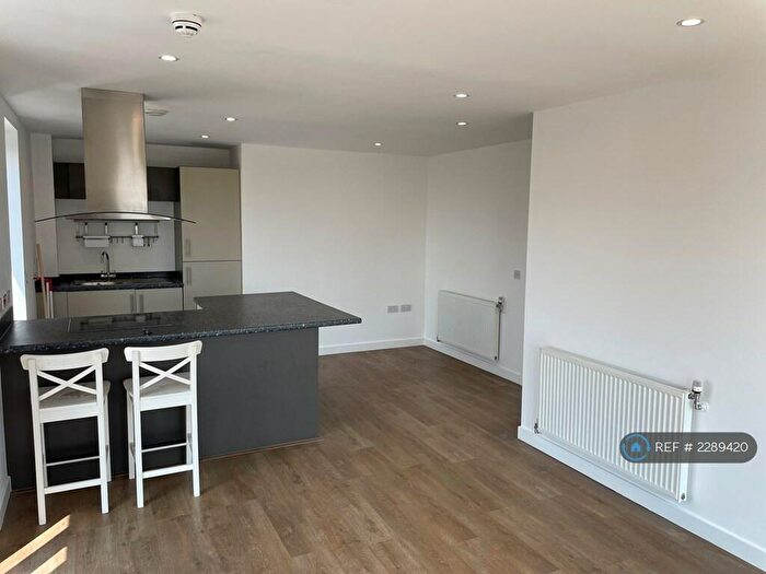 2 Bedroom Flat To Rent In Celestial House, London, E14