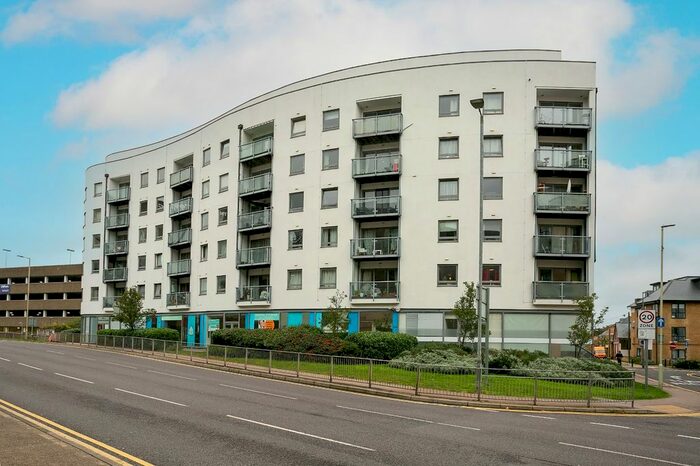 1 Bedroom Flat To Rent In Loates Lane, Watford, Hertfordshire, WD17