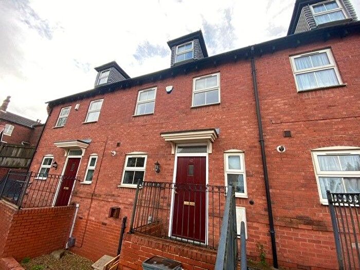 4 Bedroom Town House To Rent In Radleigh Grange, Woodville, Swadlincote, DE11