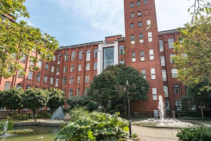 1 Bedroom Flat For Sale In Fairfield Road, Bow Quarter, E3