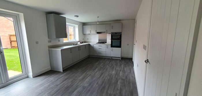 4 Bedroom House To Rent In Frank Ford Close, Saxilby, LN1