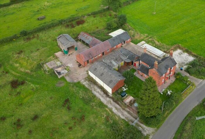 4 Bedroom Detached House To Rent In , DE6