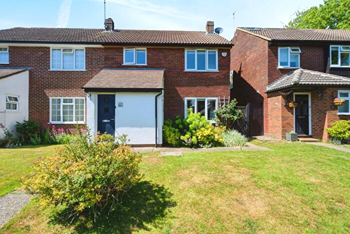 4 Bedroom Semi-Detached House For Sale In Eastnor, Bovingdon, Hemel Hempstead, HP3