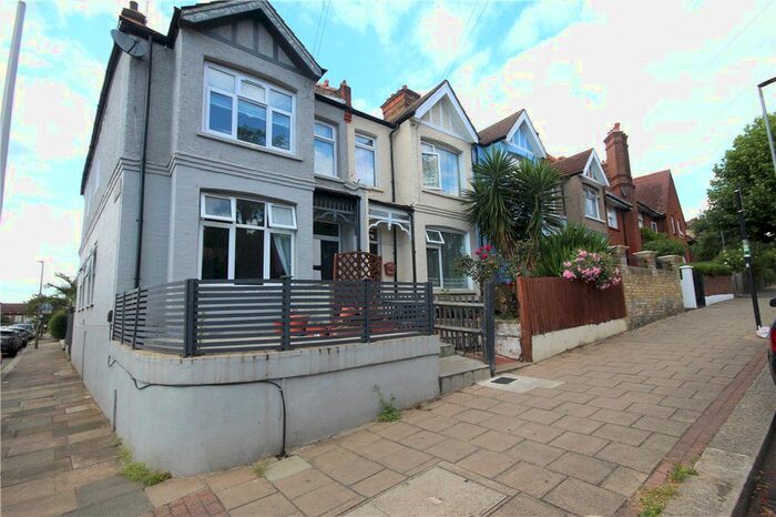 2 Bedroom Flat To Rent In Church Lane, London, SW17