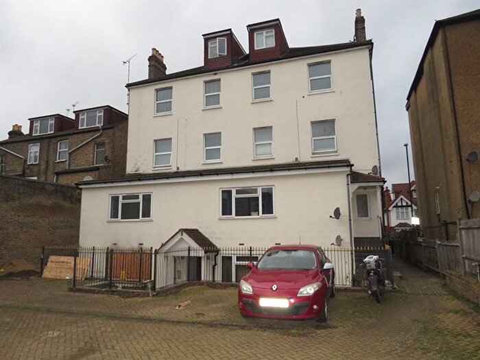 2 Bedroom Flat For Sale In St. Peters Road, Croydon, CR0