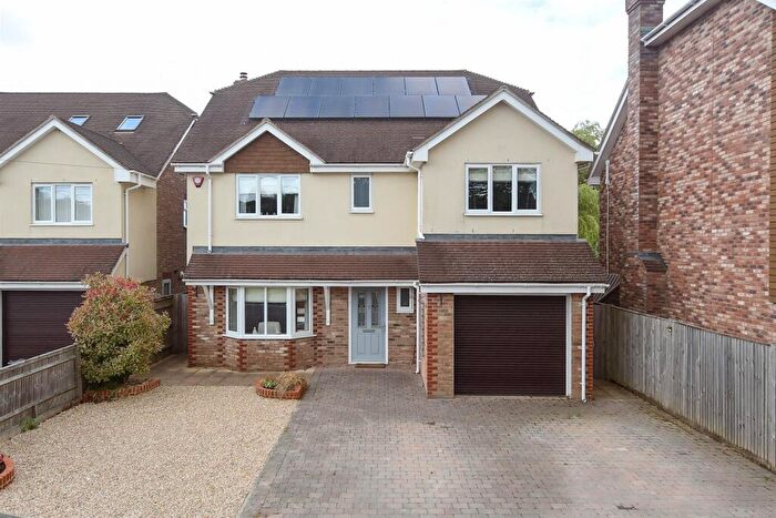 4 Bedroom Detached House For Sale In Eastbourne Road, Halland, Lewes, East Sussex, BN8