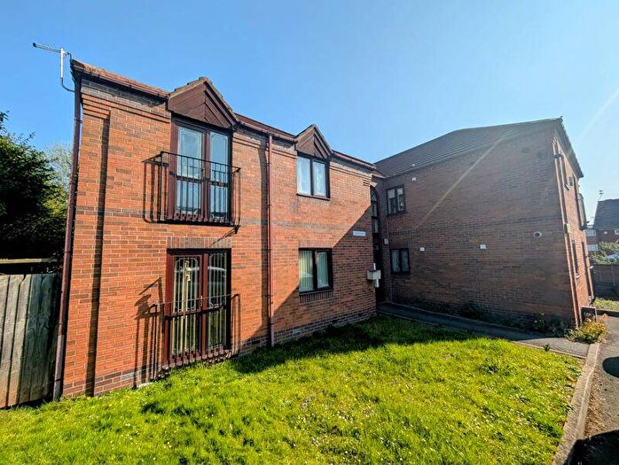 2 Bedroom Flat For Sale In Queens Court, Queens Road, Nuneaton, CV11