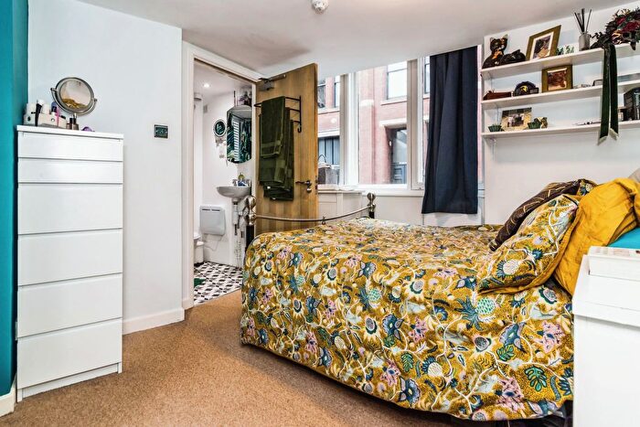 1 Bedroom Flat For Sale In Princess Street, Manchester, Greater Manchester, M1