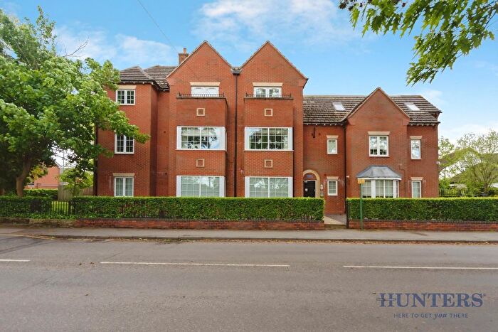 2 Bedroom Flat For Sale In Dingle Lane, Solihull, B91