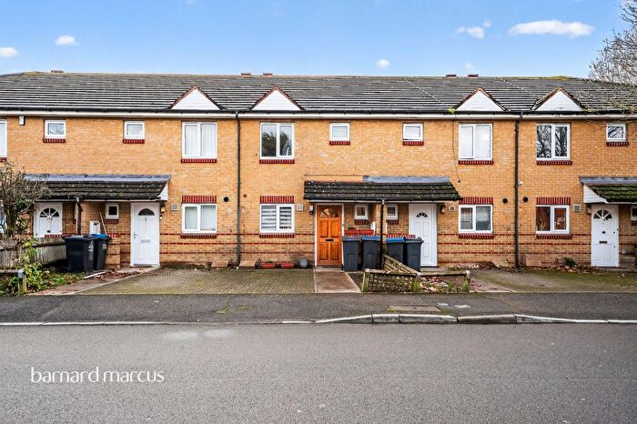 3 Bedroom Terraced House For Sale In Belgrave Road, Mitcham, CR4
