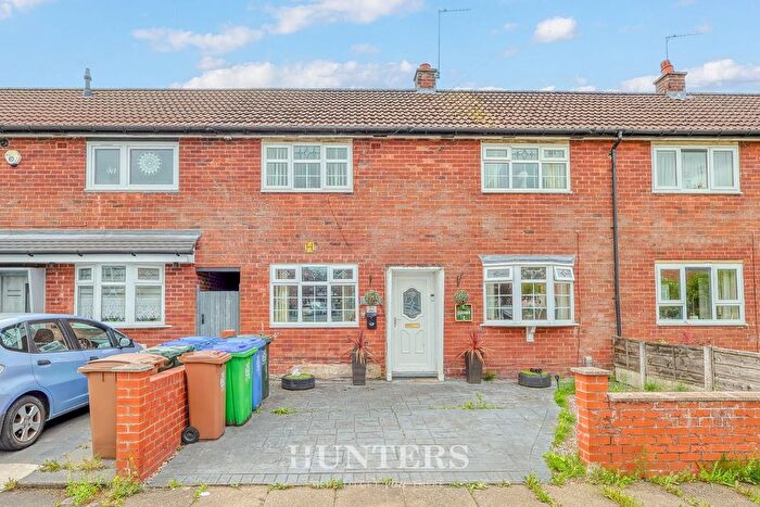 2 Bedroom Terraced House For Sale In Easby Road, Middleton, M24