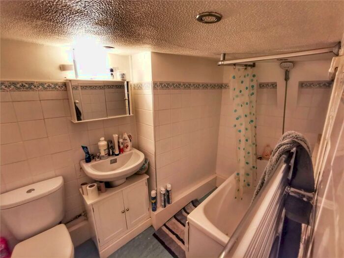 2 Bedroom Flat For Sale In Fore Street, St. Austell, Cornwall, PL25