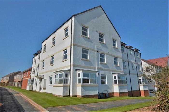 2 Bedroom Flat For Sale In Meadow Acre Road, Honiton, EX14