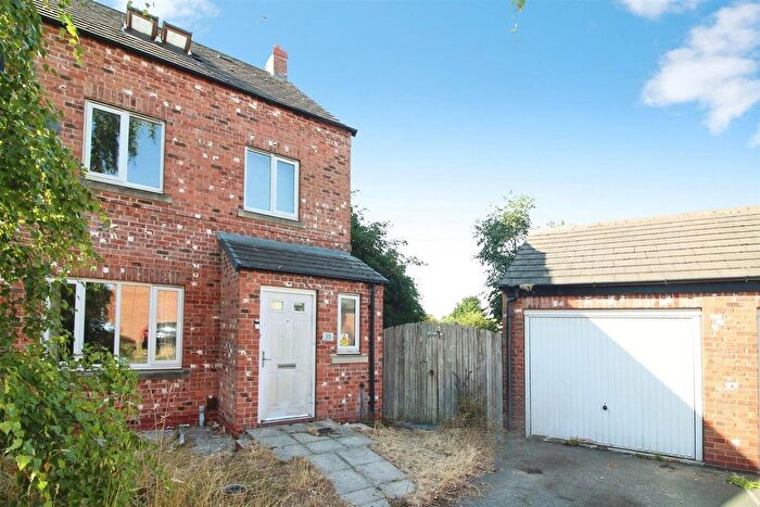 4 Bedroom Semi-Detached House For Sale In Moorland Way, Sherburn In Elmet, Leeds, LS25