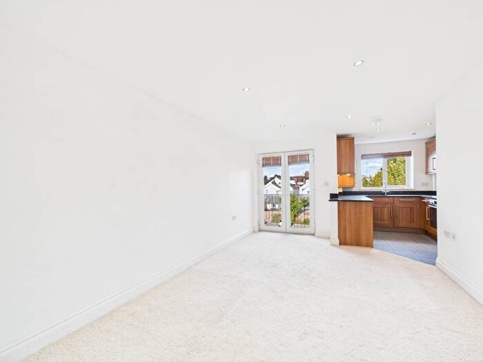 3 Bedroom Flat For Sale In Hooper Court, Gresham Road, Staines-Upon-Thames, Surrey, TW18