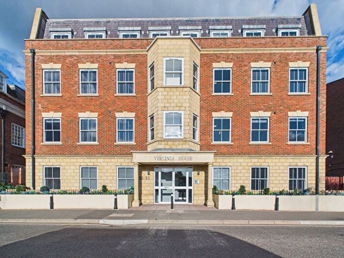 1 Bedroom Flat To Rent In Virginia House, - Station Road, Egham, Surrey, TW20