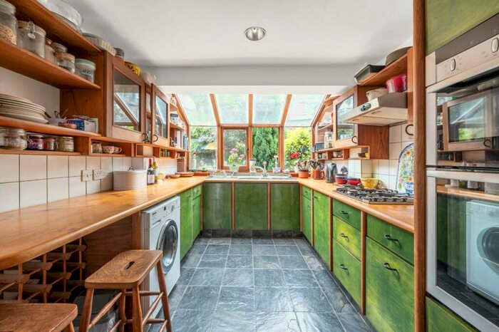 3 Bedroom House To Rent In Celia Road, Islington, London, N19