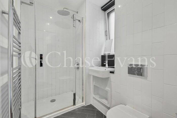 3 Bedroom Terraced House For Sale In Wansey Street, London, SE17