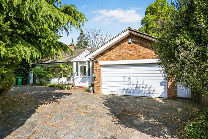 3 Bedroom Detached Bungalow To Rent In Northey Avenue, South Cheam, SM2