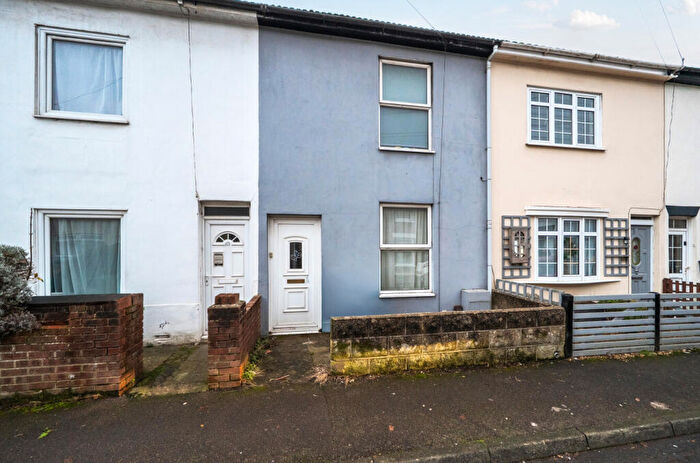 2 Bedroom Terraced House For Sale In Leesland Road, Gosport, Hampshire, PO12