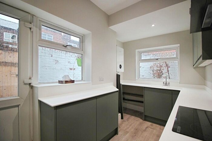 2 Bedroom End Of Terrace House To Rent In Tomkinson Street, Chester, CH2