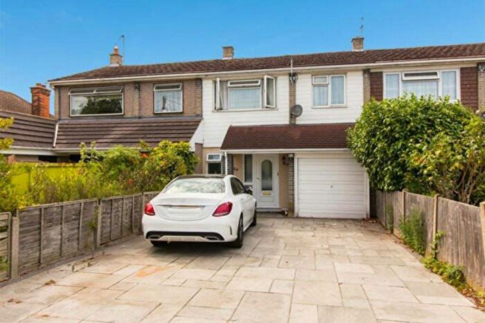 3 Bedroom House To Rent In Kents Hill Road, Benfleet. : Online Enquiries Only, SS7