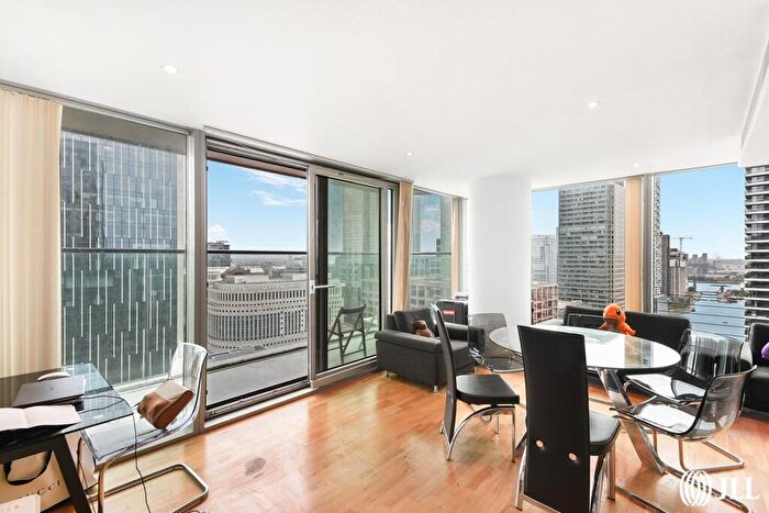 2 Bedroom Flat For Sale In Landmark East Tower, Marsh Wall, E14