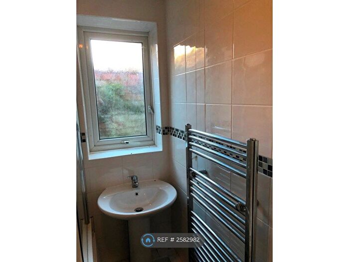 2 Bedroom Terraced House To Rent In Moorland Road, Birkenhead, CH42