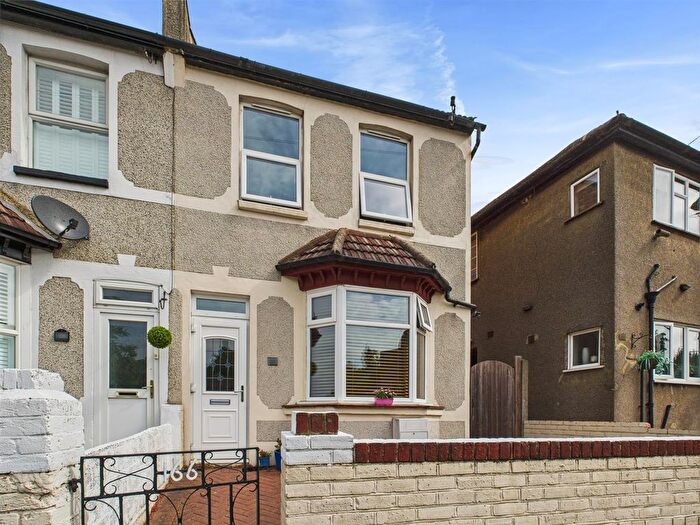 2 Bedroom End Terrace House For Sale In Chipstead Valley Road, Coulsdon, CR5