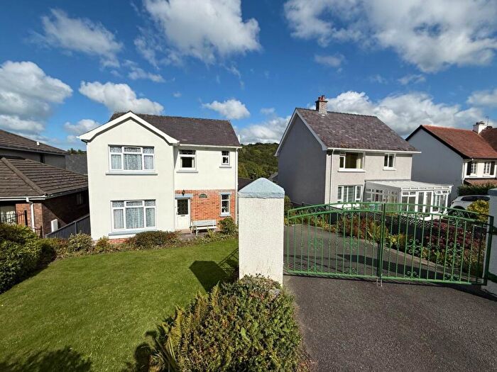 3 Bedroom Detached House For Sale In Lampeter Road, Aberaeron, SA46