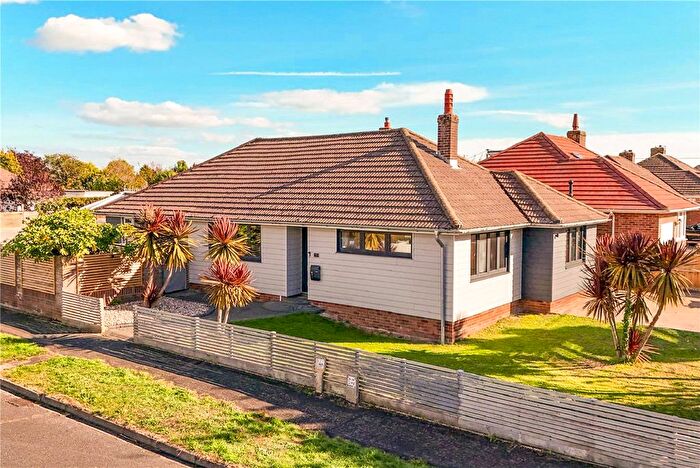 3 Bedroom Bungalow For Sale In Barton Drive, Barton On Sea, New Milton, Hampshire, BH25