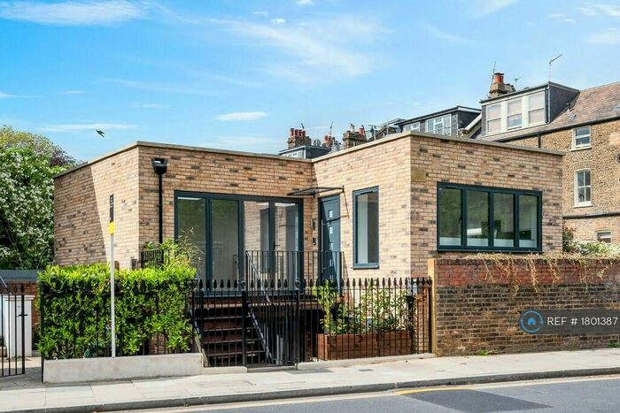 2 Bedroom Detached House To Rent In Brownswood Road, London, N4