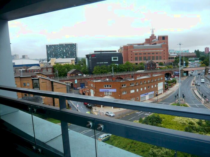 2 Bedroom Terraced House To Rent In The Gateway Leeds City Centre, LS9