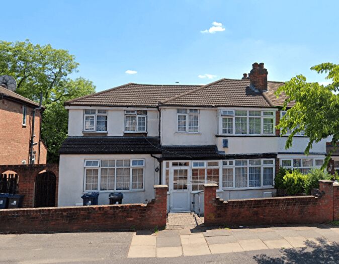 3 Bedroom Terraced House To Rent In Wood End Gardens, UB5