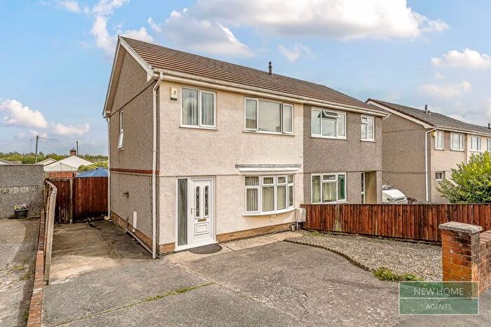 3 Bedroom Semi-Detached House For Sale In Heol Cynan, Gorseinon, Swansea, SA4