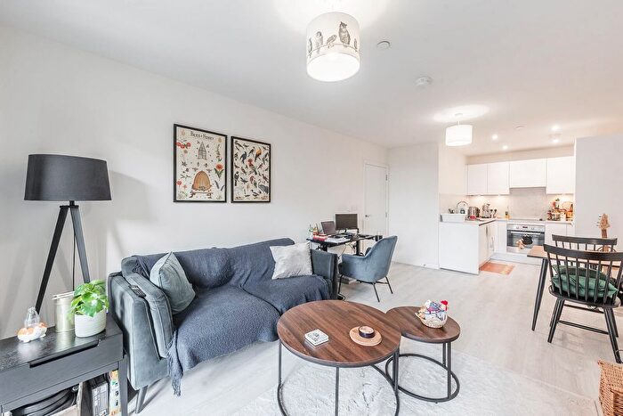 1 Bedroom Flat For Sale In Penrose Apartments, Harrow, HA1