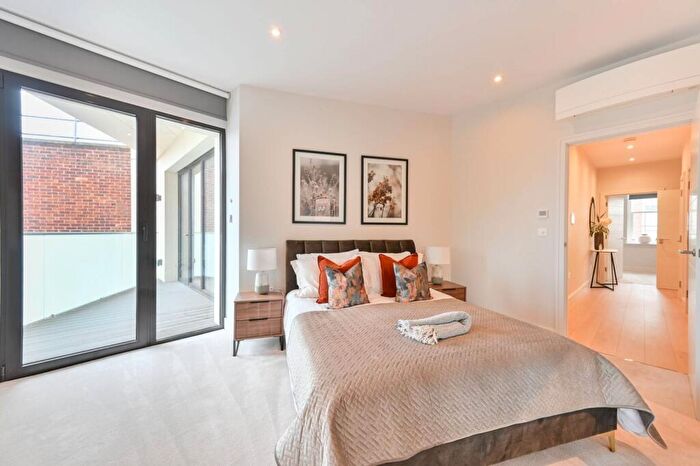 2 Bedroom Flat For Sale In Finchley Road Police Station, Golders Green, NW11