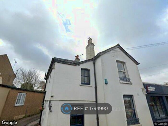 2 Bedroom Flat To Rent In Old Bakery, Meopham, DA13