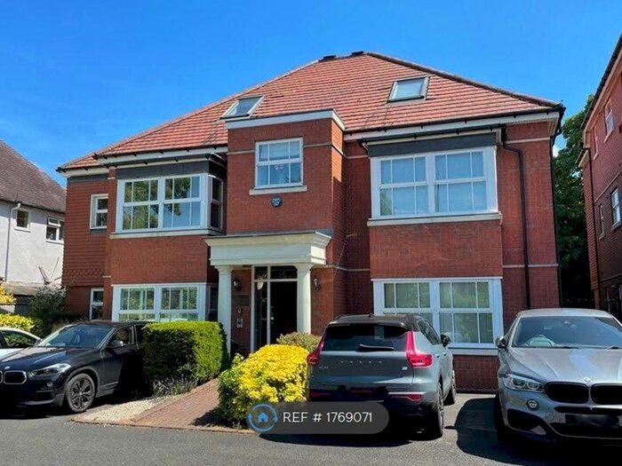 2 Bedroom Flat To Rent In Luttrell House, Sutton Coldfield, B72