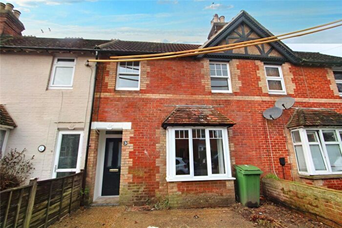 3 Bedroom Terraced House To Rent In Rushes Road, Petersfield, Hampshire, GU32