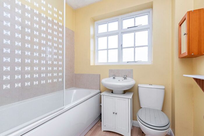3 Bedroom Terraced House For Sale In Edward Street, Lewes, East Sussex, BN7