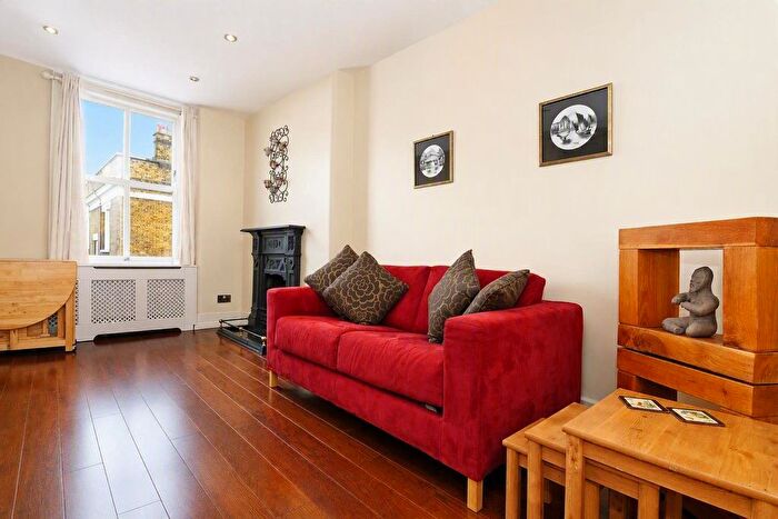 2 Bedroom Flat To Rent In Old Kent Road, London, SE1