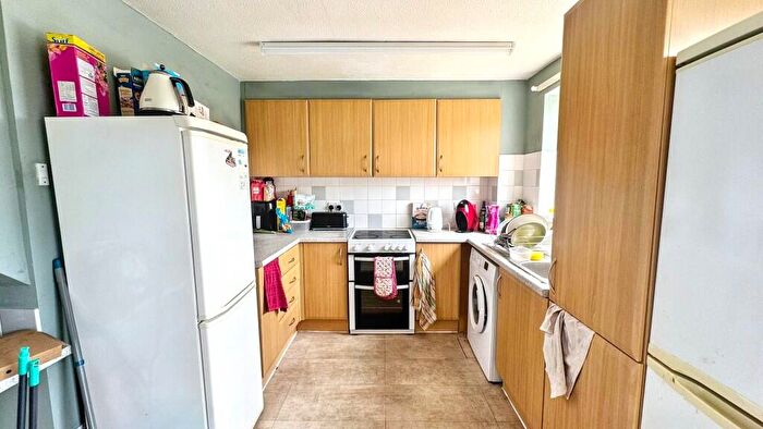 5 Bedroom Terraced House To Rent In Sullivan Close, Colchester, Essex, CO4