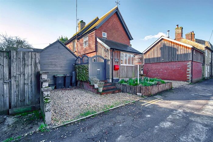 3 Bedroom Cottage For Sale In The Row, Sturminster Newton, DT10