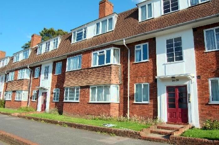 2 Bedroom Flat To Rent In Central Gardens, Morden, SM4
