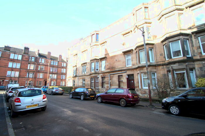 2 Bedroom Flat To Rent In Holmhead Place, Cathcart, G44