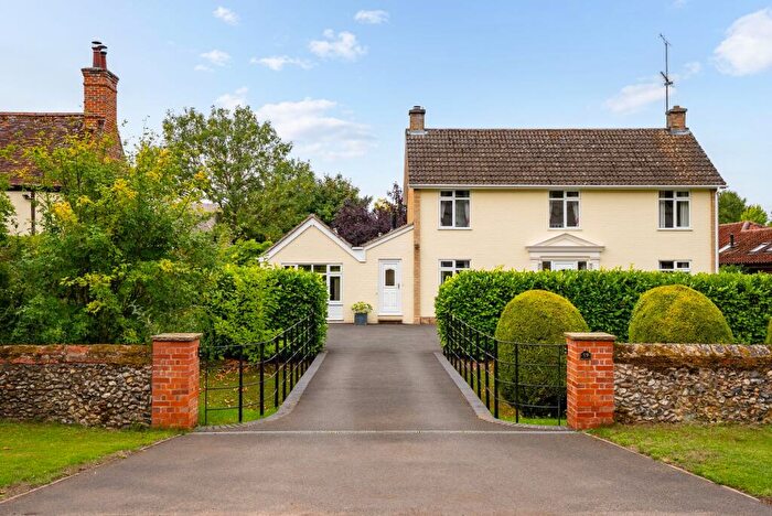 5 Bedroom Detached House For Sale In Station Road, Dullingham, CB8