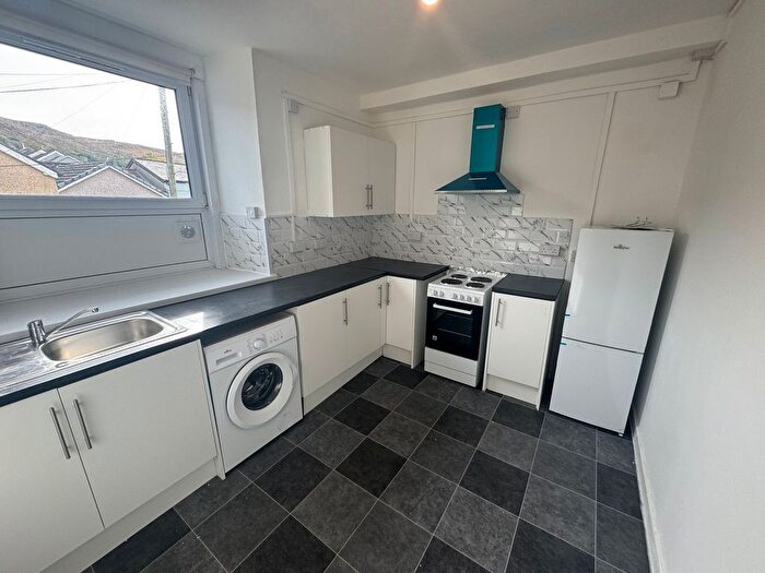 1 Bedroom Flat To Rent In Office Street, Tai Cwm Office Street, CF39